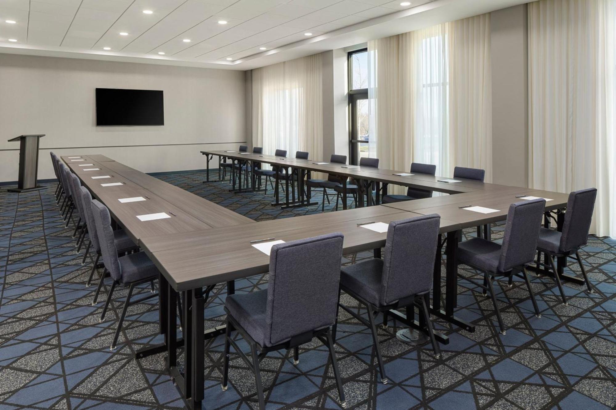 Courtyard By Marriott Bettendorf Extérieur photo