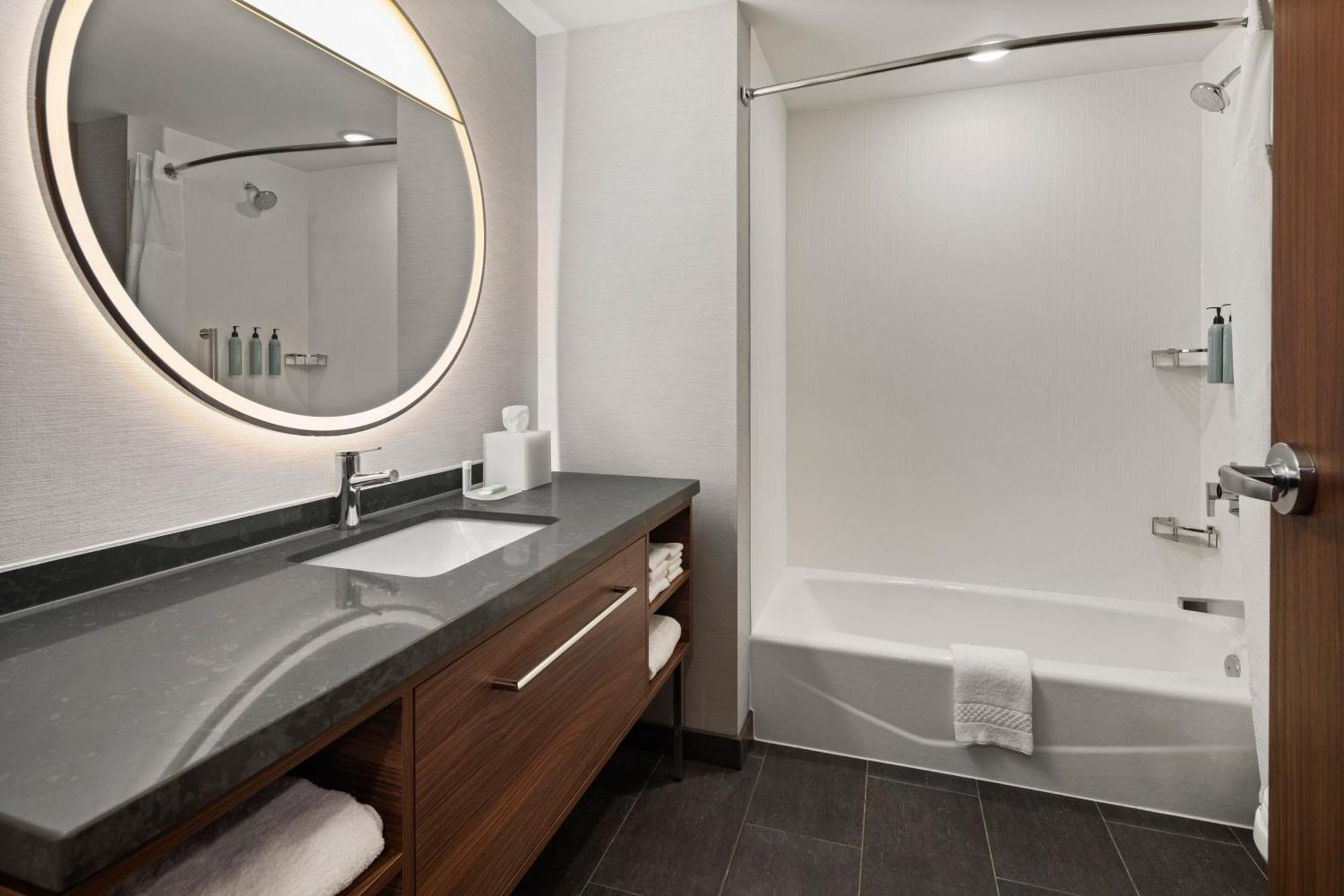 Courtyard By Marriott Bettendorf Extérieur photo